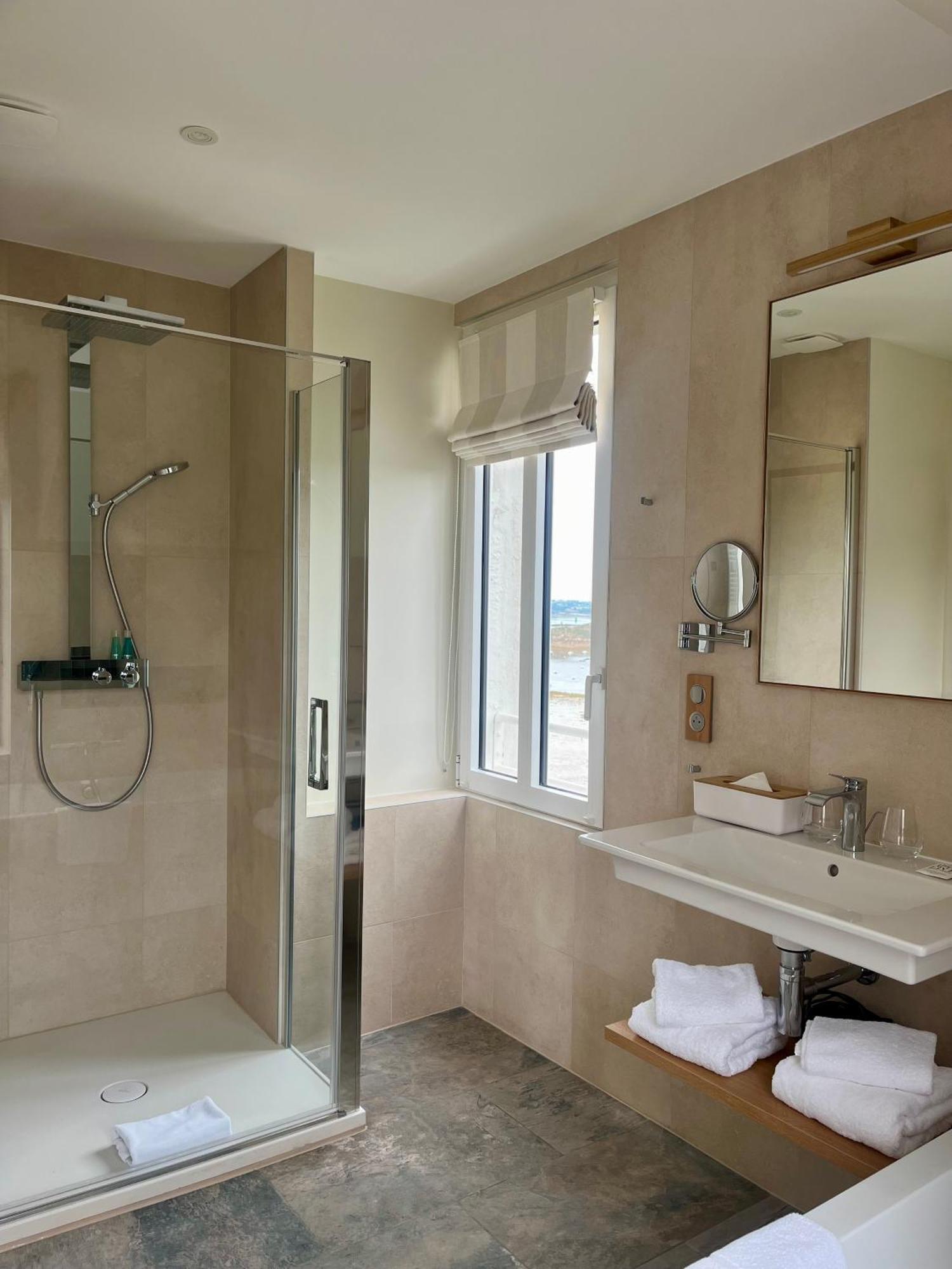 Logis Hotel De كارانتك المظهر الخارجي الصورة
