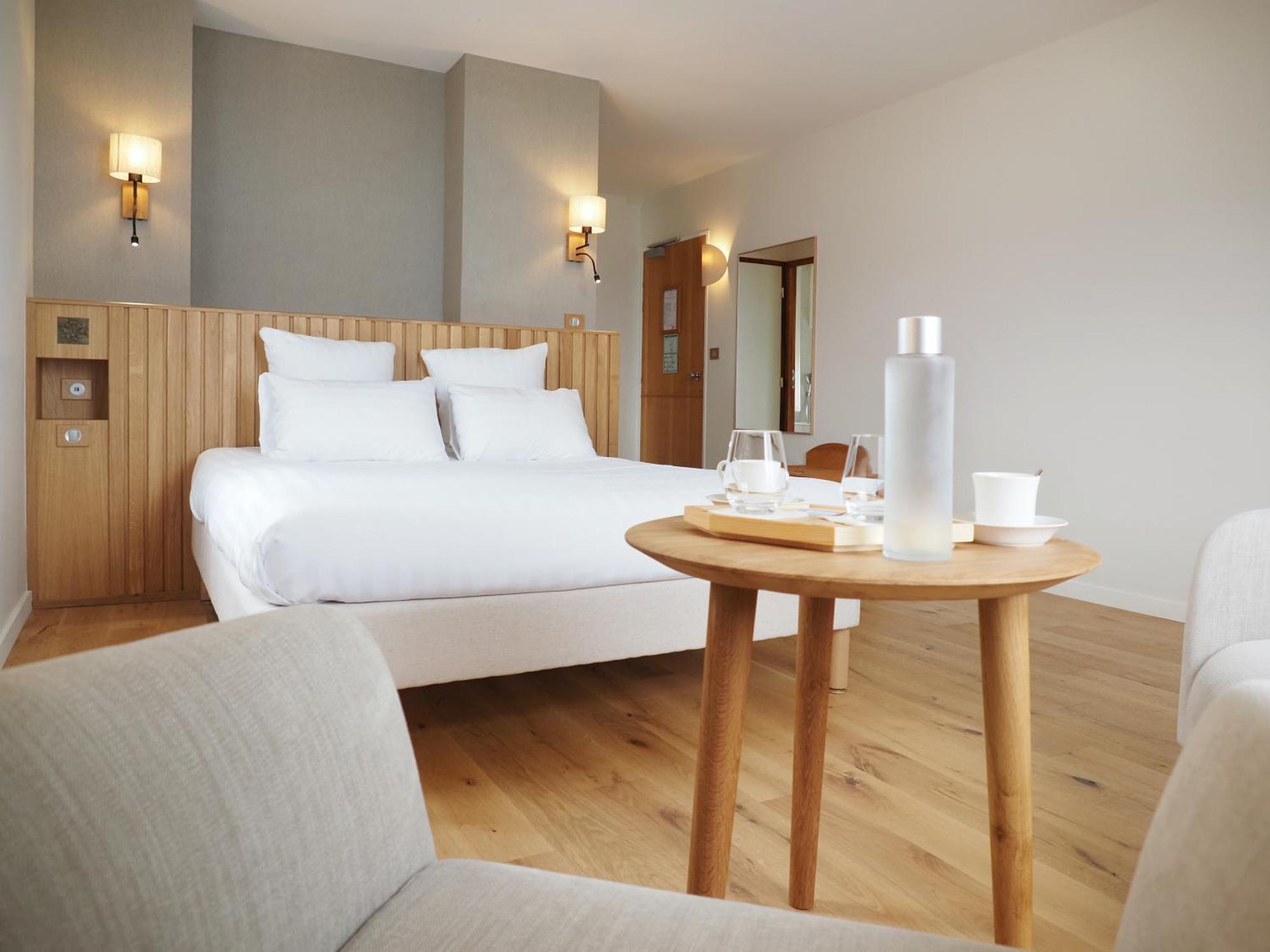 Logis Hotel De كارانتك المظهر الخارجي الصورة